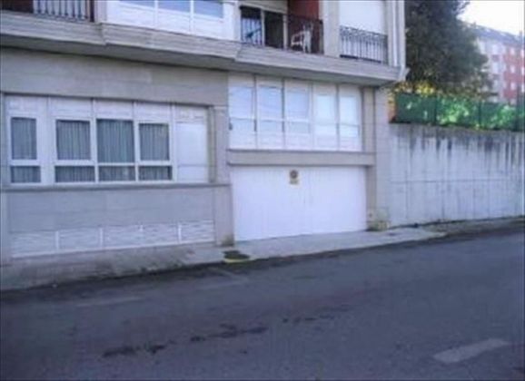 Foto 1 de Venta de garaje en calle Pintor Laxeiro de 13 m²