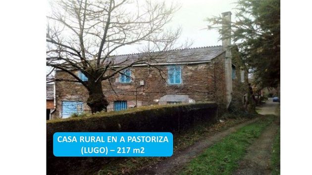 Foto 1 de Casa rural en venda a calle Regueira de 4 habitacions amb jardí