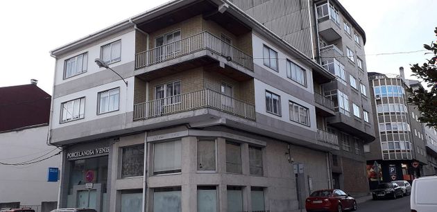 Foto 1 de Venta de edificio en calle Uxio Novoneira de 588 m²