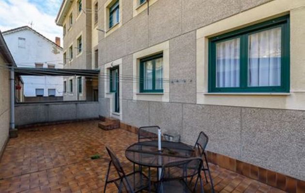 Foto 1 de Pis en venda a calle Del Lago de 3 habitacions amb terrassa i piscina