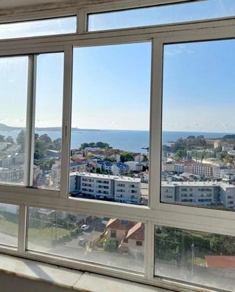 Foto 1 de Pis en venda a calle Da Gaivoteira de 3 habitacions amb jardí i balcó