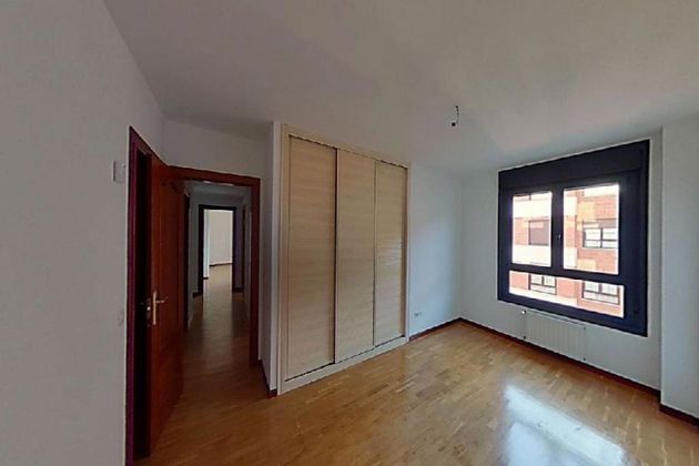 Foto 2 de Piso en venta en calle Aurelio Menéndez de 2 habitaciones con ascensor