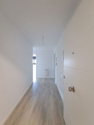 Foto 2 de Venta de piso en calle Aurelio Aguirre Galarraga de 3 habitaciones con garaje y jardín