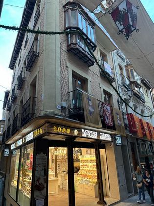 Foto 2 de Pis en venda a calle Comercio de 2 habitacions amb balcó i aire acondicionat
