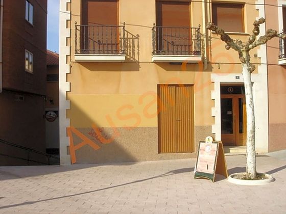 Foto 1 de Local en venda a plaza Ribera amb terrassa