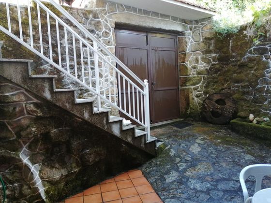 Foto 2 de Casa rural en venda a Muíños de 8 habitacions amb balcó