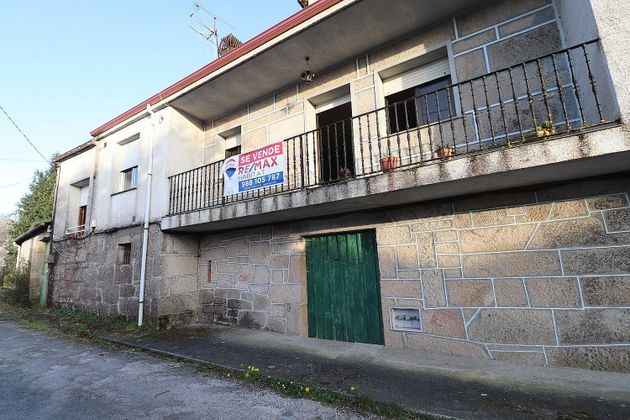Foto 1 de Xalet en venda a Amoeiro de 5 habitacions amb terrassa i garatge