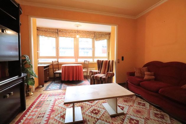 Foto 1 de Pis en venda a Centro - Ourense de 3 habitacions amb garatge i balcó