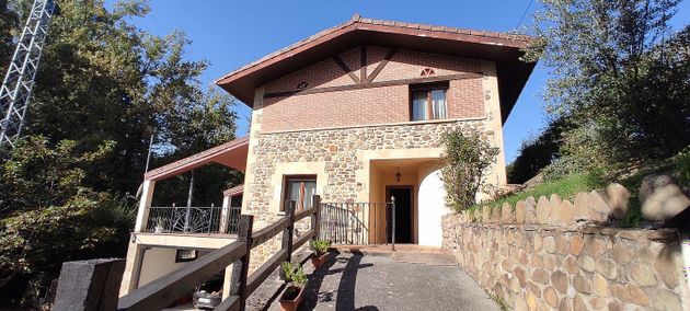 Foto 2 de Xalet en venda a Orozko de 4 habitacions amb terrassa i garatge