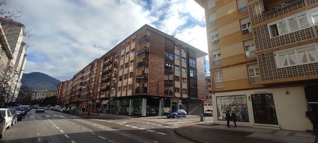 Foto 2 de Pis en venda a calle Alberto Acero de 3 habitacions amb balcó i calefacció