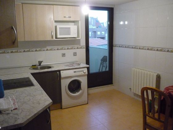 Foto 2 de Venta de piso en Villares de la Reina de 3 habitaciones con garaje y muebles