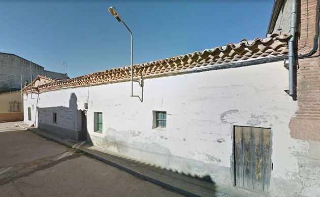 Foto 2 de Venta de casa en calle Salida de Salamanca de 3 habitaciones y 140 m²