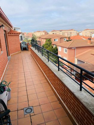 Foto 1 de Àtic en venda a Santa Marta de Tormes de 2 habitacions amb terrassa i balcó