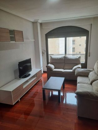Foto 1 de Dúplex en lloguer a Canalejas - Gran Vía de 5 habitacions amb mobles i balcó