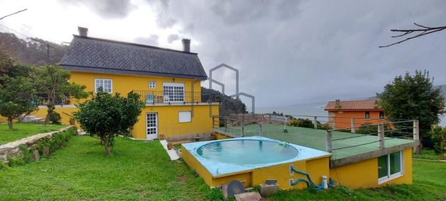 Foto 2 de Chalet en venta en Redondela de 7 habitaciones con terraza y piscina