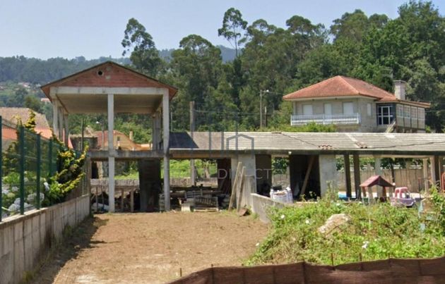Foto 2 de Casa adossada en venda a Porriño (O) de 3 habitacions amb garatge i jardí