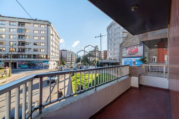Foto 1 de Venta de piso en Praza España - Casablanca de 4 habitaciones con terraza y garaje