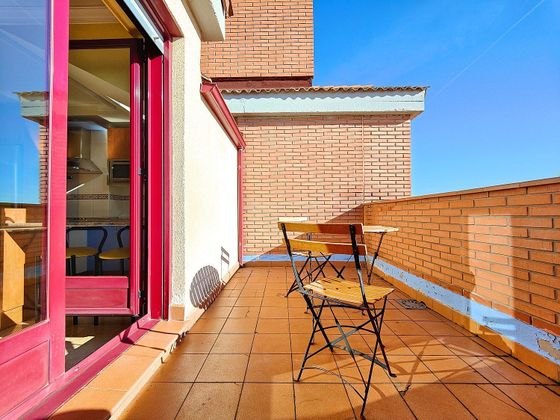 Foto 2 de Ático en venta en calle Fuensaldaña de 2 habitaciones con terraza y garaje