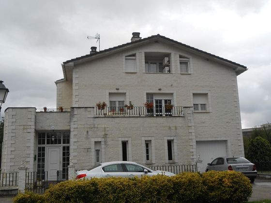 Foto 1 de Chalet en venta en Noáin (Valle de Elorz)/Noain (Elortzibar) de 7 habitaciones con terraza y jardín
