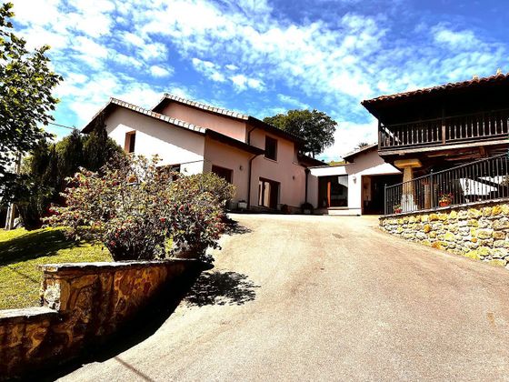 Foto 1 de Xalet en venda a Parroquias de Oviedo de 4 habitacions amb terrassa i garatge