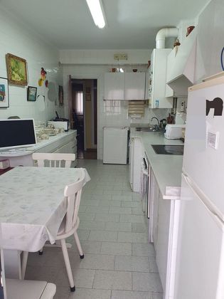 Foto 1 de Piso en venta en Centro - Avilés de 4 habitaciones con terraza y calefacción