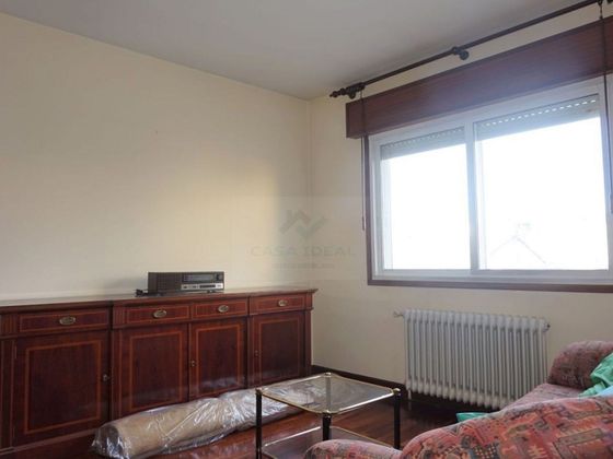 Foto 1 de Dúplex en venda a A Milagrosa de 3 habitacions amb garatge i mobles