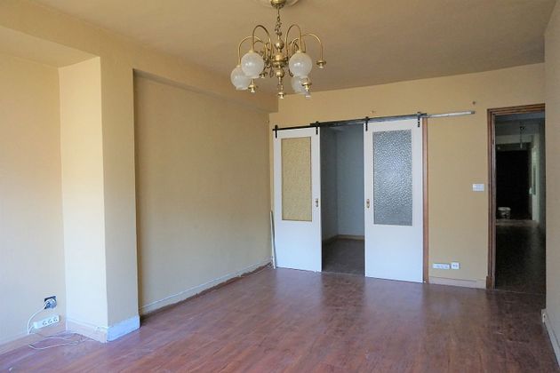Foto 1 de Pis en venda a Centro - Recinto Amurallado de 2 habitacions amb garatge i ascensor