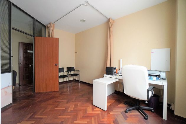 Foto 1 de Oficina en venda a Centro - Recinto Amurallado amb calefacció i ascensor