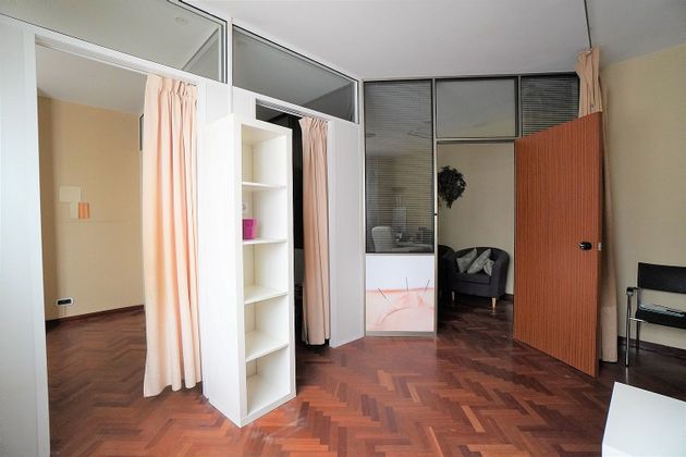 Foto 2 de Oficina en venda a Centro - Recinto Amurallado amb calefacció i ascensor