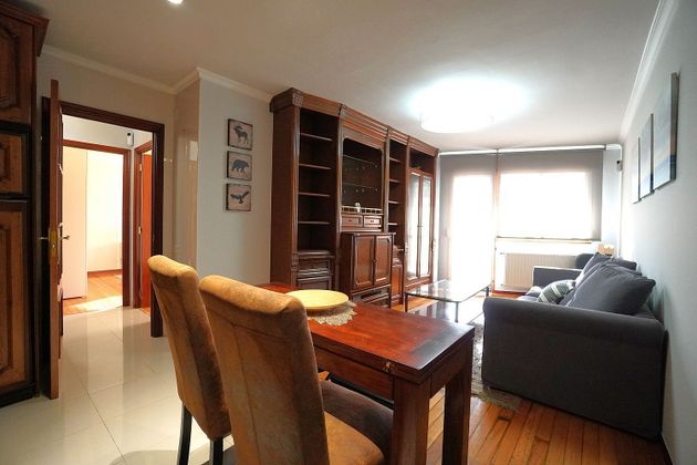 Foto 1 de Piso en alquiler en San Roque - As Fontiñas de 2 habitaciones con garaje y muebles