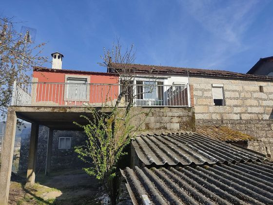 Foto 1 de Casa en venda a calle Cabo de Vila de 4 habitacions amb terrassa i garatge