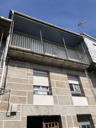 Foto 2 de Venta de casa en Ribadavia de 3 habitaciones con garaje y balcón