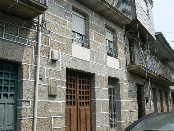 Foto 1 de Casa en venda a Ribadavia de 3 habitacions amb garatge i balcó