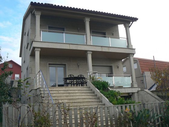 Foto 2 de Xalet en venda a Cabral - Candeán de 4 habitacions amb terrassa i garatge