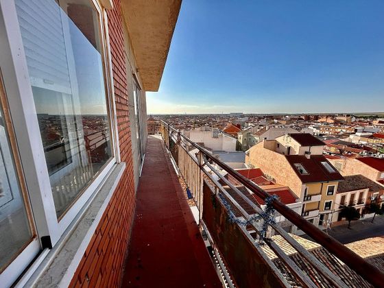 Foto 1 de Àtic en venda a Alcázar de San Juan de 4 habitacions amb terrassa i balcó