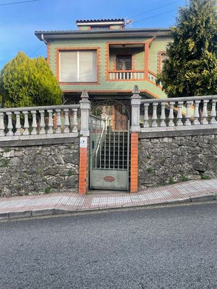 Foto 1 de Xalet en venda a Maliaño de 4 habitacions amb terrassa i jardí