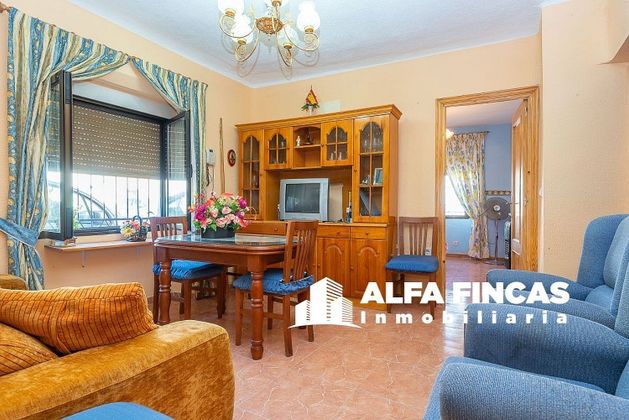 Foto 1 de Casa en venda a Villarrobledo de 3 habitacions amb terrassa