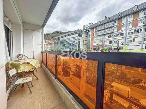 Foto 1 de Pis en venda a Arrasate o Mondragón de 3 habitacions amb balcó i aire acondicionat