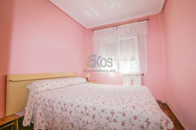 Foto 2 de Pis en venda a Arrasate o Mondragón de 2 habitacions amb balcó i calefacció