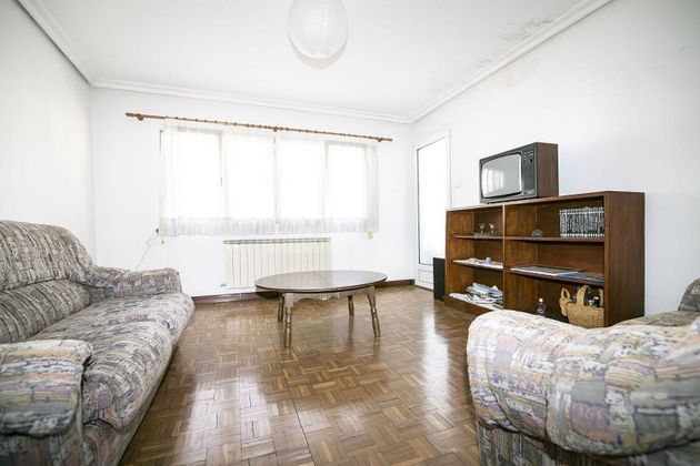 Foto 1 de Pis en venda a Arrasate o Mondragón de 3 habitacions amb balcó i calefacció
