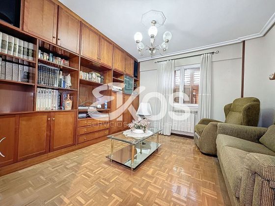 Foto 1 de Pis en venda a Arrasate o Mondragón de 2 habitacions amb balcó i calefacció