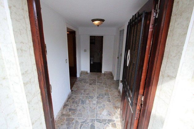 Foto 2 de Xalet en venda a barrio Santa Olalla de 4 habitacions amb balcó
