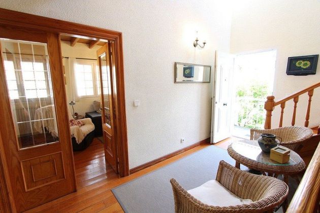 Foto 2 de Xalet en venda a avenida Cantabria de 4 habitacions amb jardí i balcó