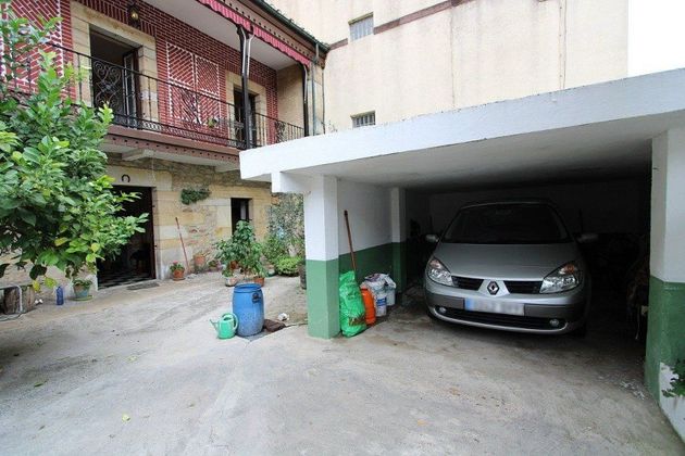 Foto 2 de Chalet en venta en calle Hermanos Salas de 9 habitaciones con terraza y garaje