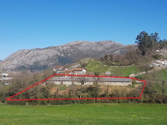 Foto 2 de Venta de terreno en San Felices de Buelna de 3472 m²