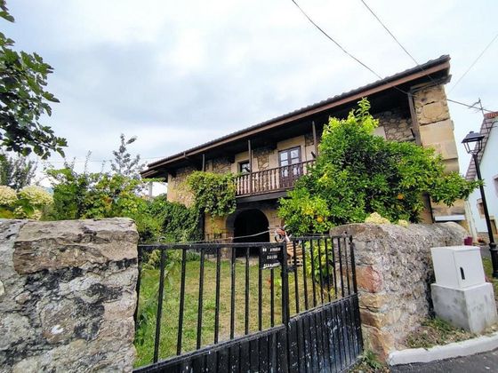 Foto 2 de Xalet en venda a barrio San Vicente de Toranzo de 5 habitacions amb terrassa i jardí