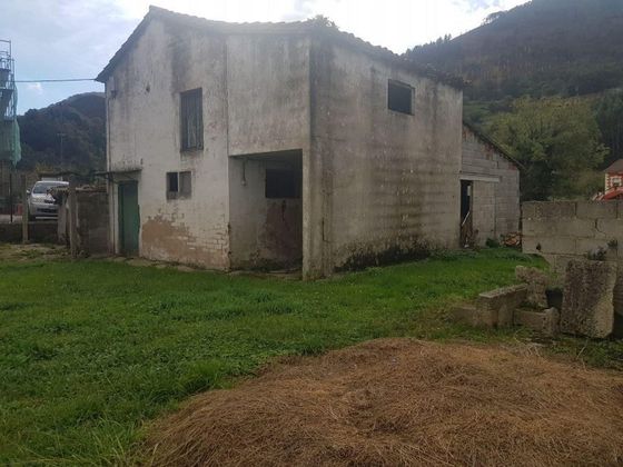Foto 1 de Casa rural en venda a Corrales de Buelna (Los) de 1 habitació amb jardí