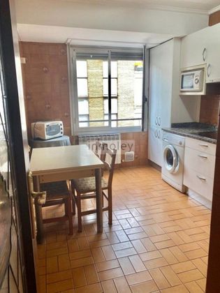 Foto 2 de Piso en venta en calle Domingo Beltran de Otazu de 2 habitaciones con terraza y garaje