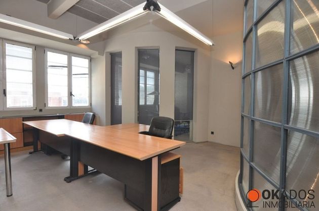 Foto 2 de Alquiler de oficina en Pasaia de 106 m²