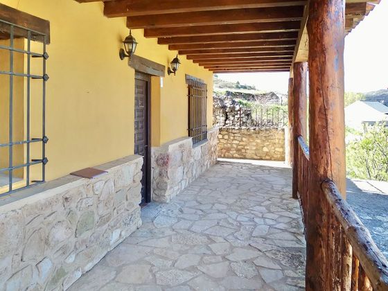 Foto 2 de Venta de chalet en Anguita de 2 habitaciones con terraza y jardín